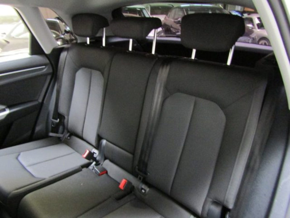 Audi Q3 35 TFSI S tronic Business Advanced (12)