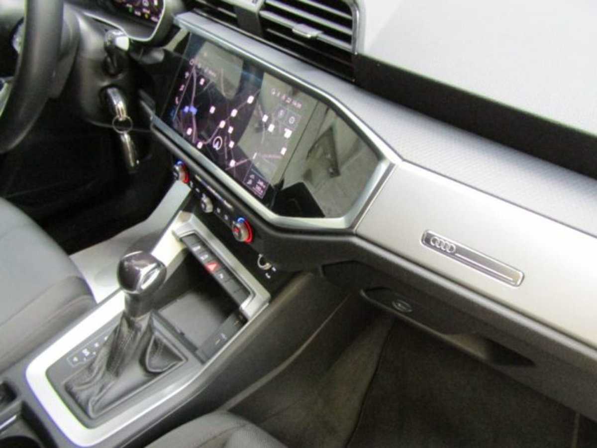 Audi Q3 35 TFSI S tronic Business Advanced (17)
