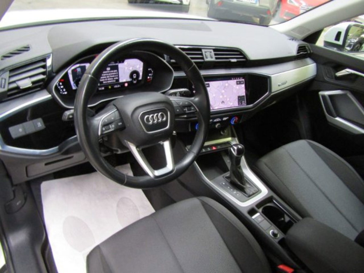 Audi Q3 35 TFSI S tronic Business Advanced (9)