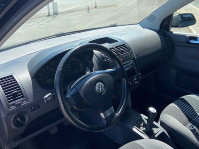 Volkswagen Polo 1.2/70CV 12V 5p. United (10)