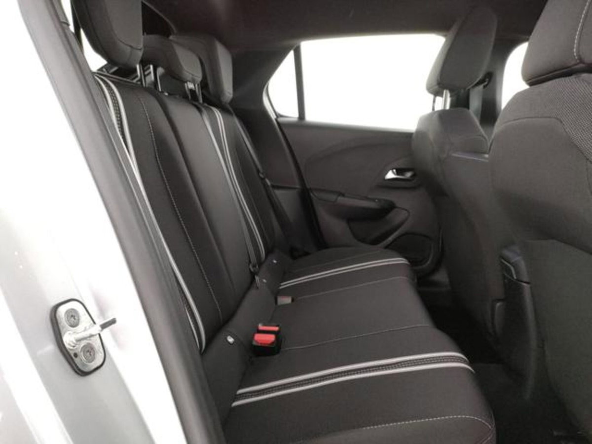 Opel Corsa 1.2 100 CV GS Line (20)