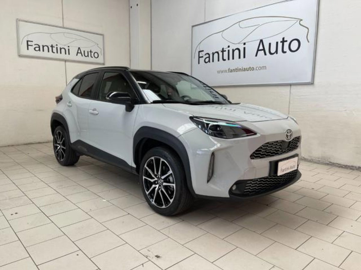 Toyota Yaris Cross 1.5h GR Sport Black Sky fwd 116cv e-cvt