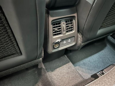 Renault Captur 1.2 eco-g Techno 120cv (14)