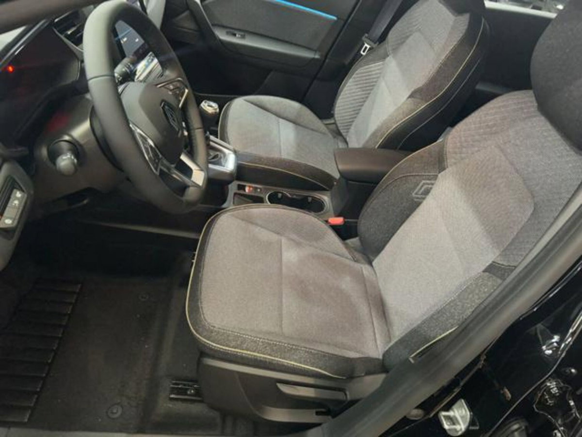 Renault Captur 1.2 eco-g Techno 120cv (5)