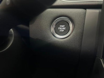Renault Captur 1.2 eco-g Techno 120cv (18)