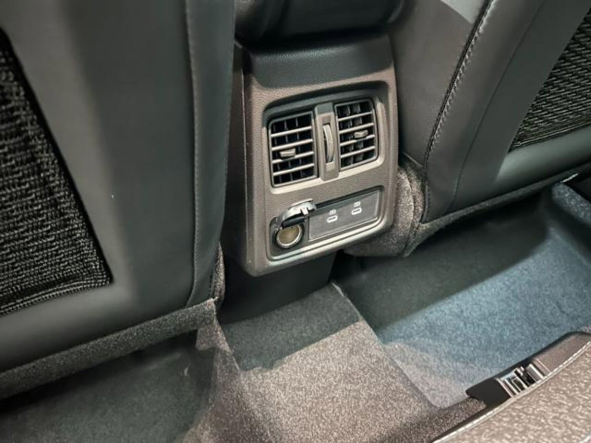 Renault Captur 1.2 eco-g Techno 120cv (20)