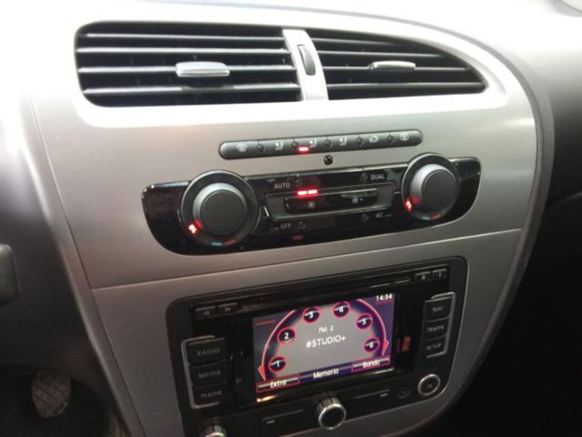 SEAT Leon 1.6 TDI CR DPF Copa (10)