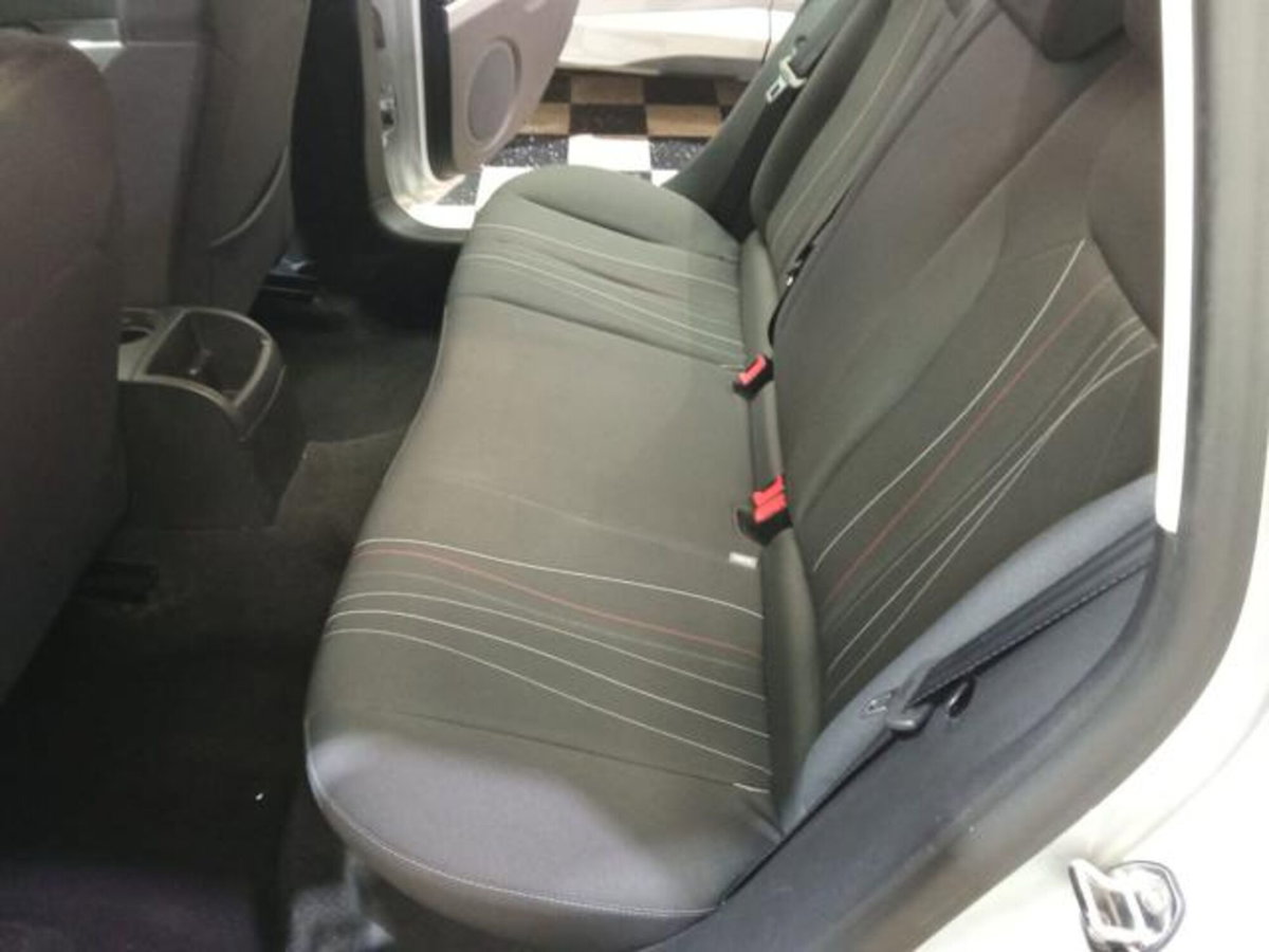SEAT Leon 1.6 TDI CR DPF Copa (13)