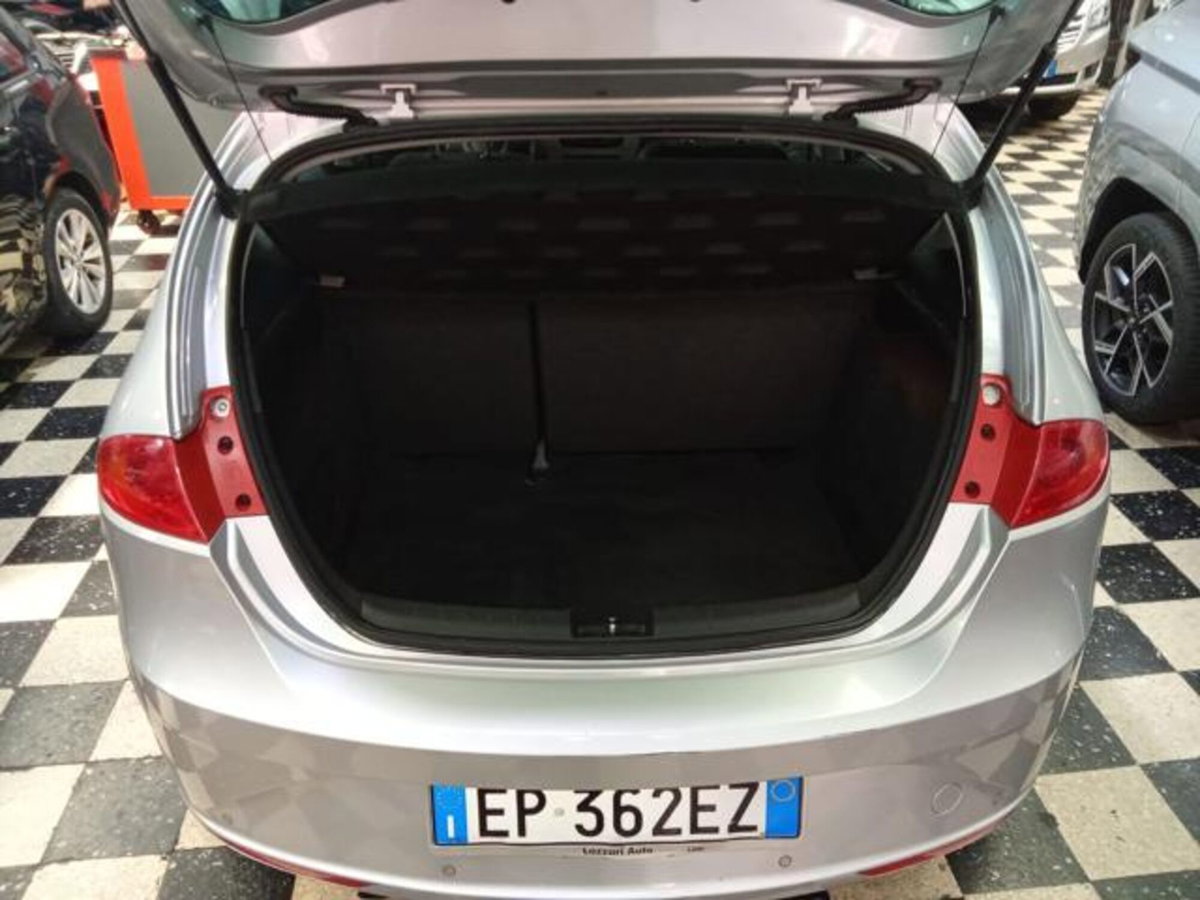 SEAT Leon 1.6 TDI CR DPF Copa (14)