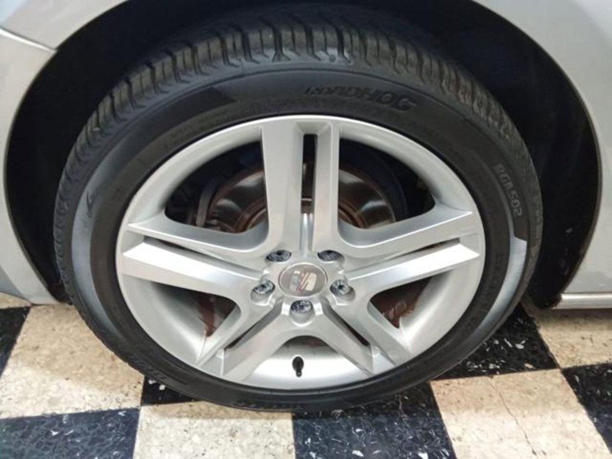 SEAT Leon 1.6 TDI CR DPF Copa (15)
