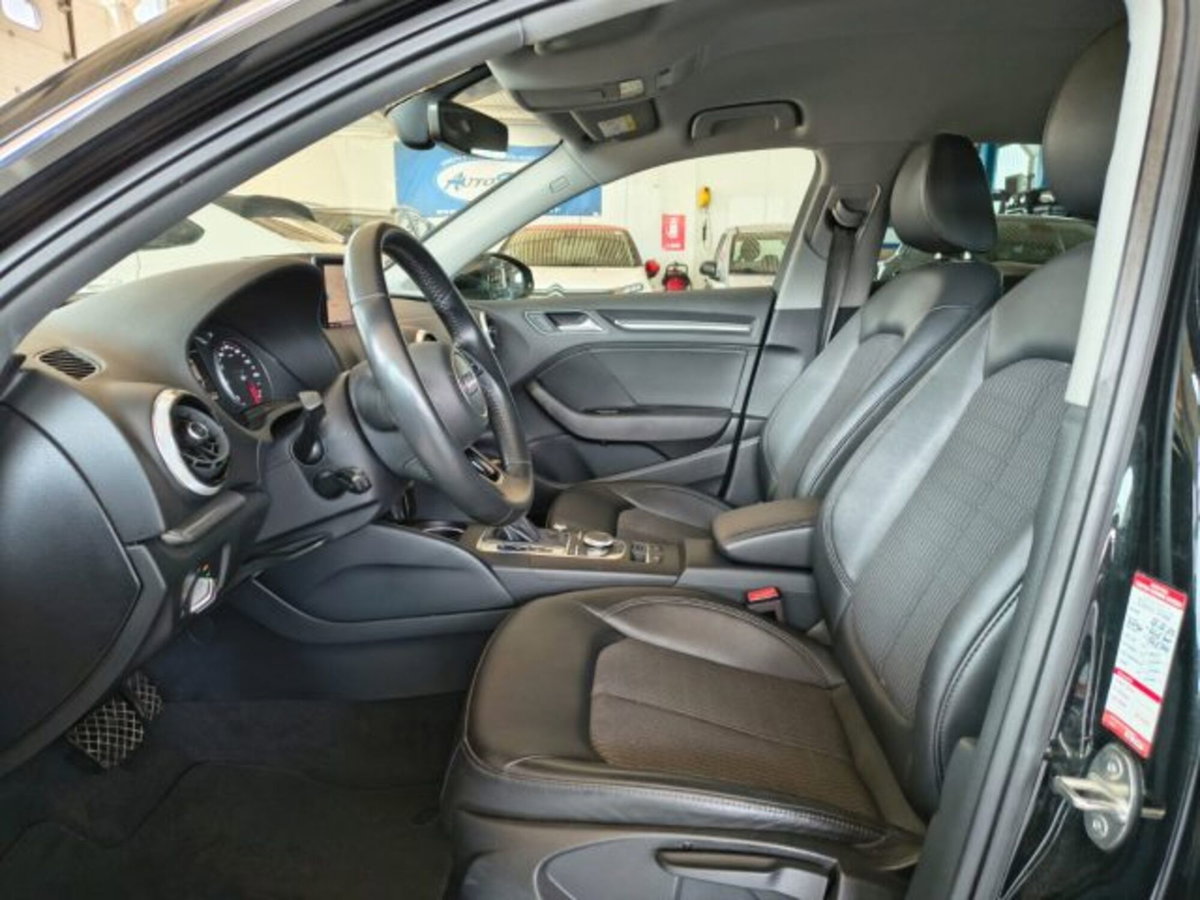 Audi A3 1.6 TDI 116 CV S tronic (11)
