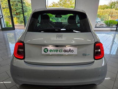 Fiat 500e La Prima Berlina 42 kWh (10)