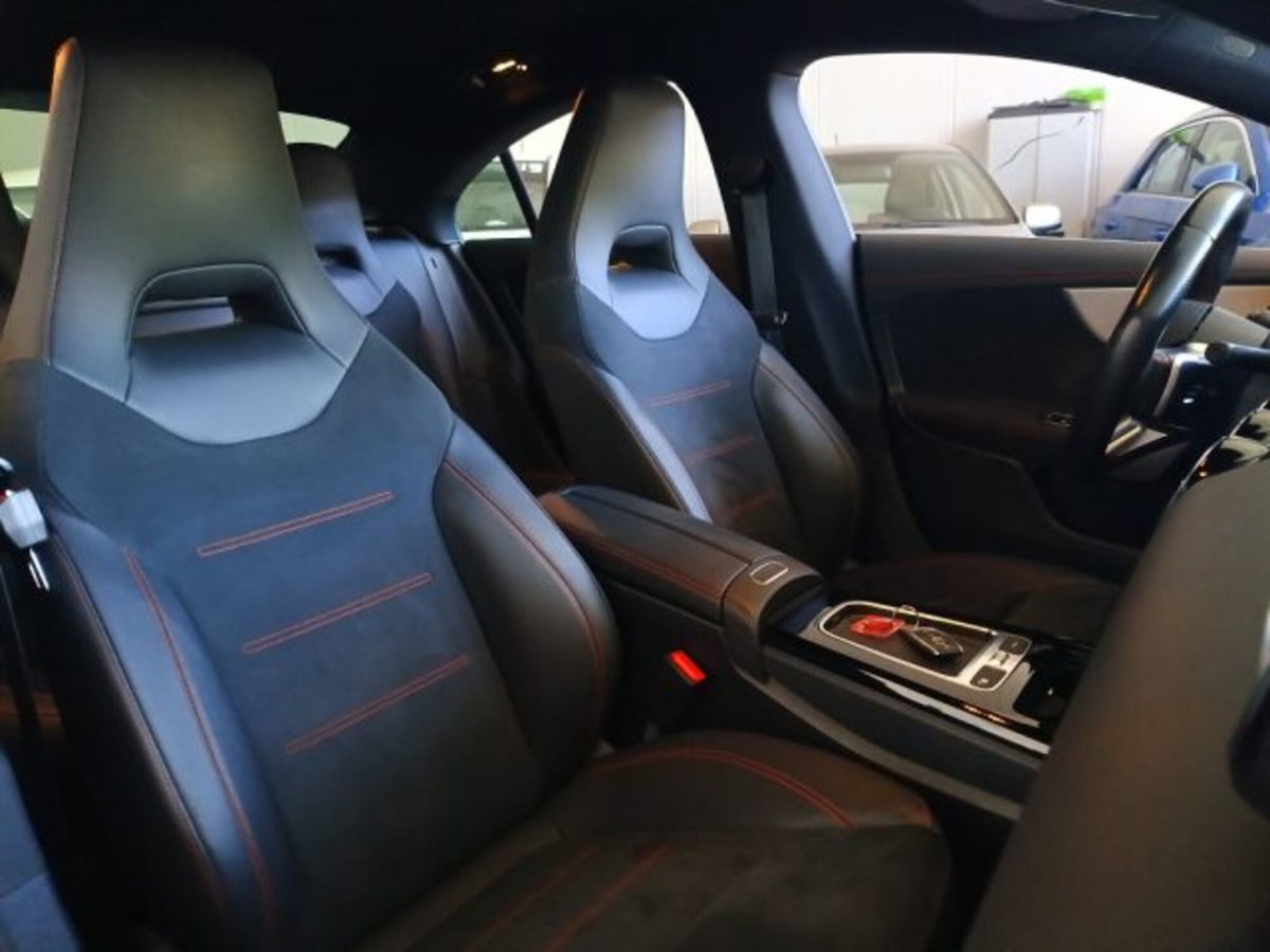 Mercedes-Benz CLA 180 d Automatic Premium (20)