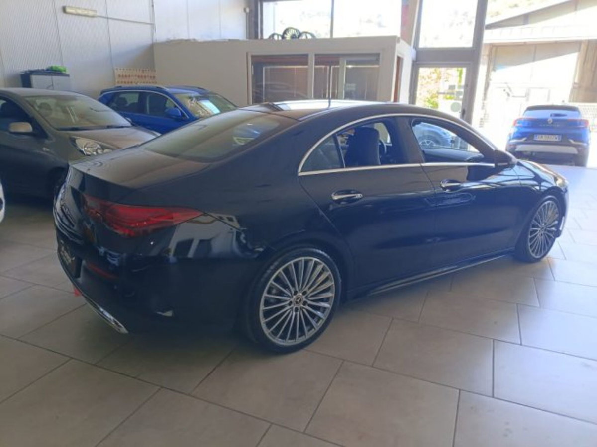 Mercedes-Benz CLA 180 d Automatic Premium (4)