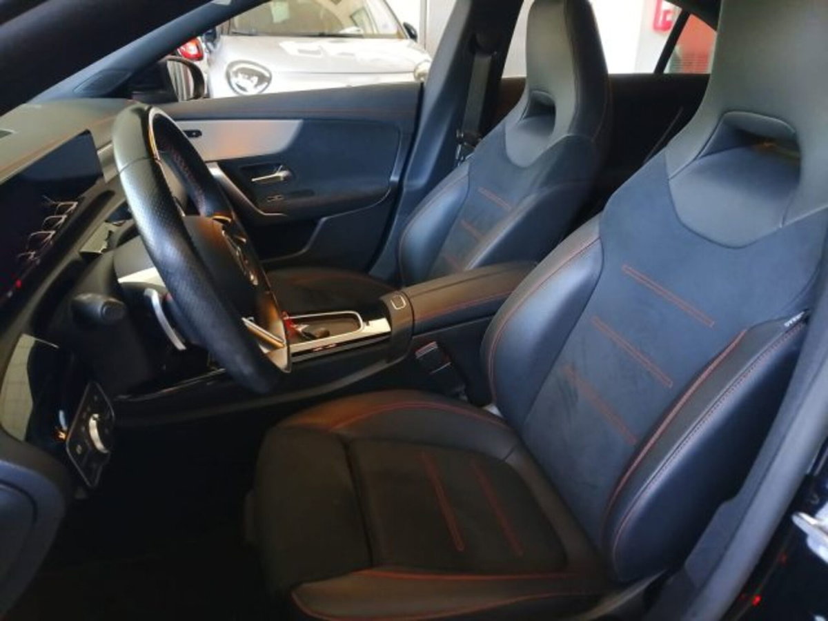 Mercedes-Benz CLA 180 d Automatic Premium (8)