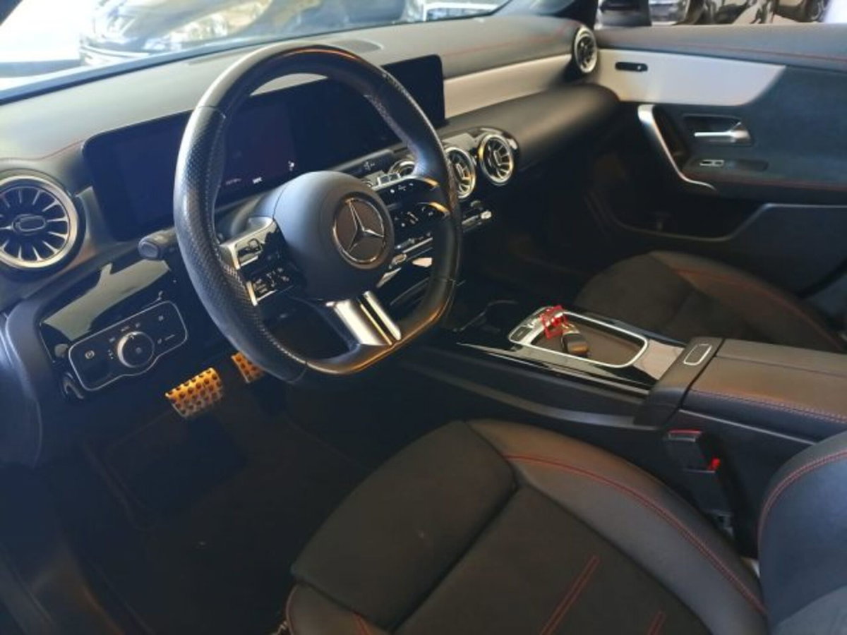 Mercedes-Benz CLA 180 d Automatic Premium (9)