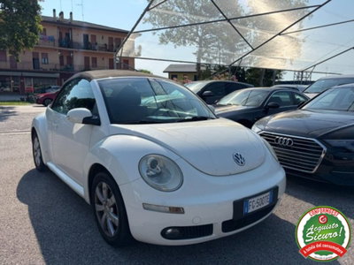 Volkswagen New Beetle Cabrio 1.6 Cabrio usata