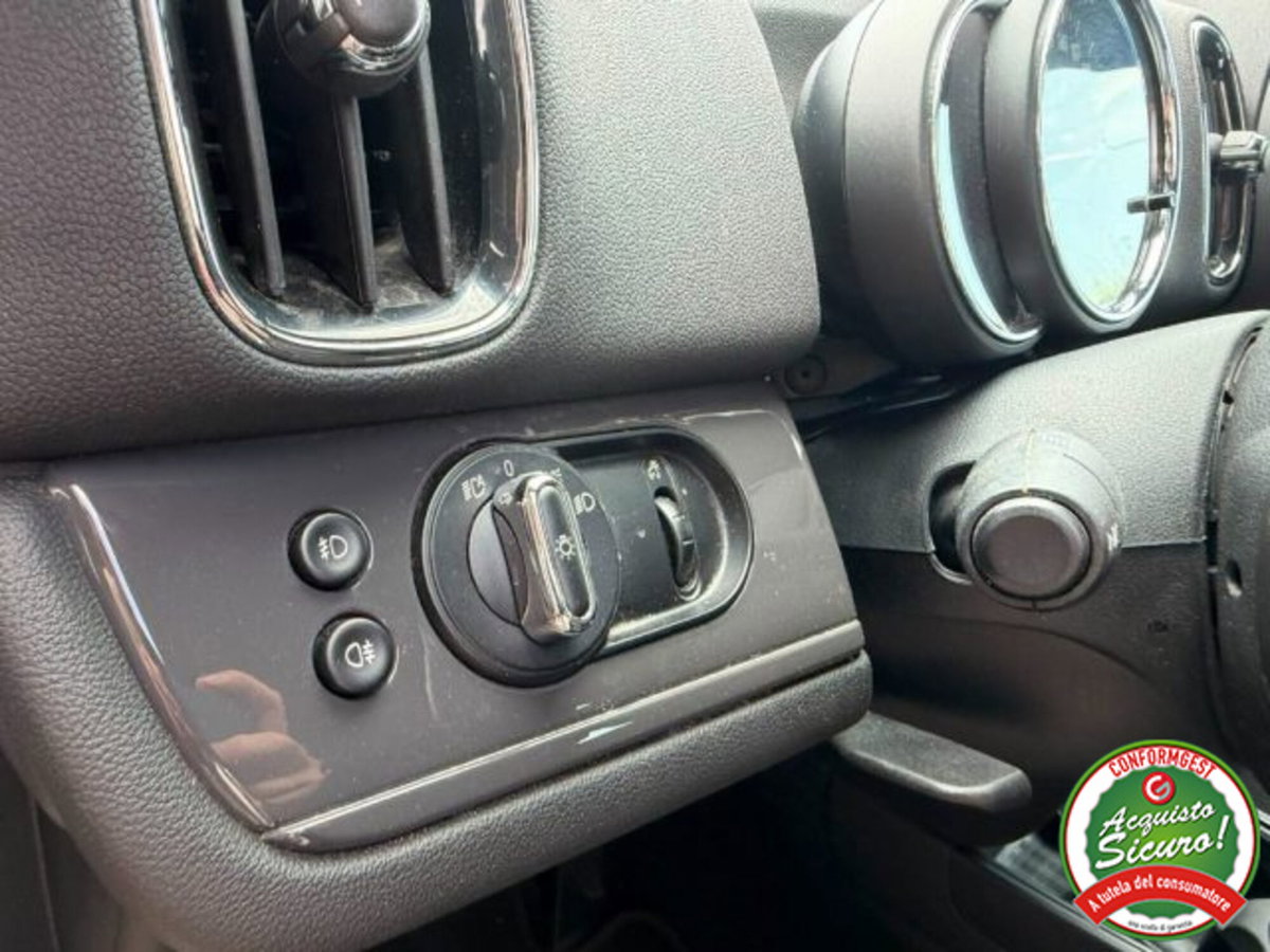 MINI Mini Countryman 2.0 Cooper D Business Countryman ALL4 Automatica (8)