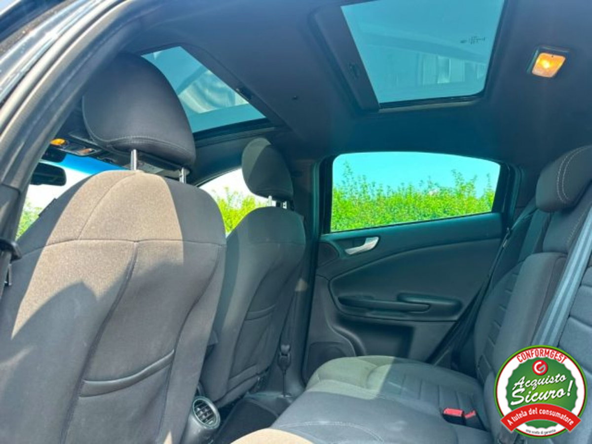 Alfa Romeo Giulietta 1.4 Turbo multiair Super 170cv tct (8)
