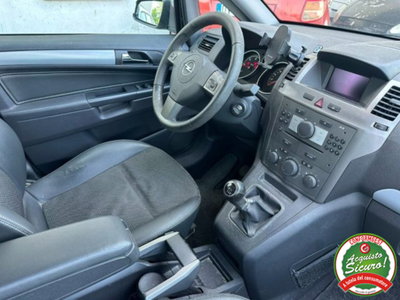 Opel Zafira 1.9 CDTI 120CV Cosmo (14)