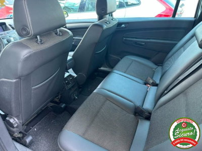 Opel Zafira 1.9 CDTI 120CV Cosmo (8)