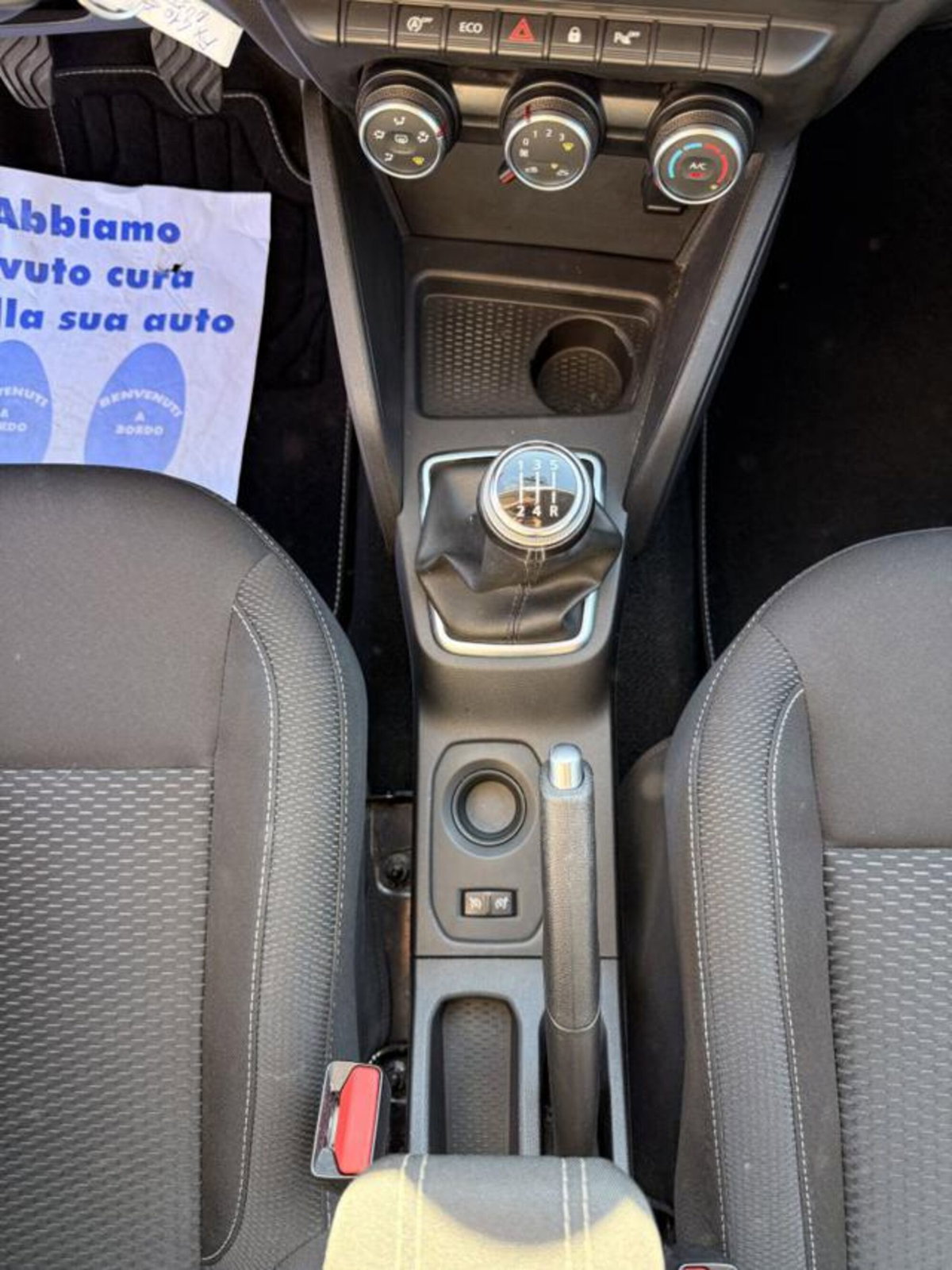 Dacia Duster 1.6 SCe GPL 4x2 Comfort (11)