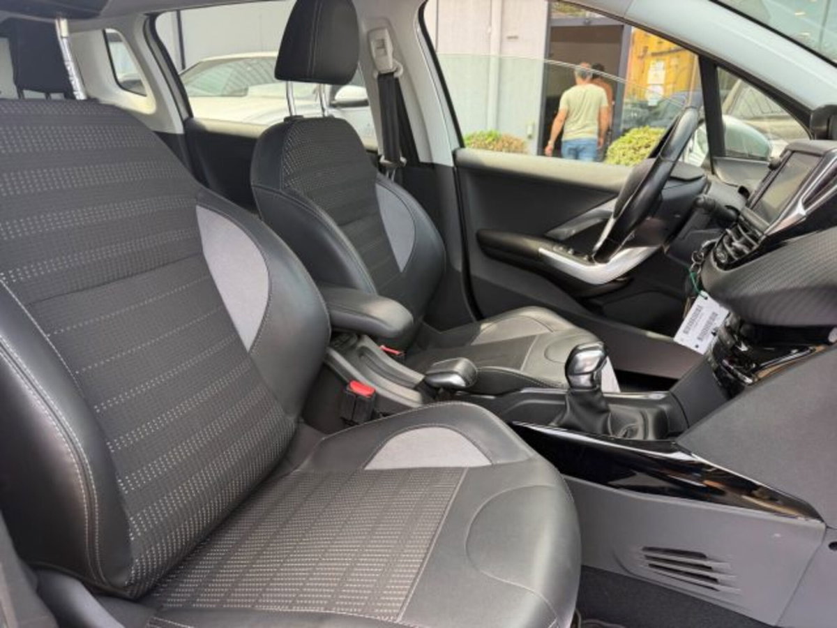 Peugeot 2008 82 S&S Allure (14)