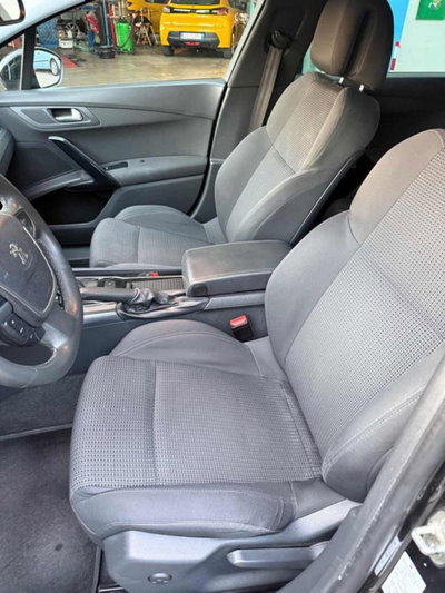 Peugeot 508 SW BlueHDi 120 EAT6 S&S Allure (12)