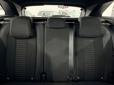 Peugeot 3008 BlueHDi 130 S&S EAT8 Active Pack (15)