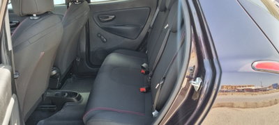 Lancia Ypsilon 1.2 69 CV 5 porte Elefantino (5)