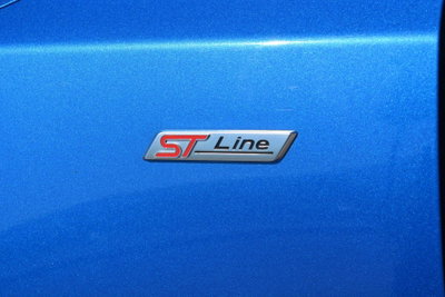 Ford Focus 1.0 EcoBoost Hybrid 125 CV Power. 5p. ST-Line Design (3)
