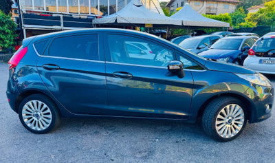Ford Fiesta 1.4 TDCi 68CV 5 porte Titanium (5)