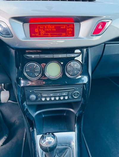 Citroen C3 PureTech 82 Exclusive (12)