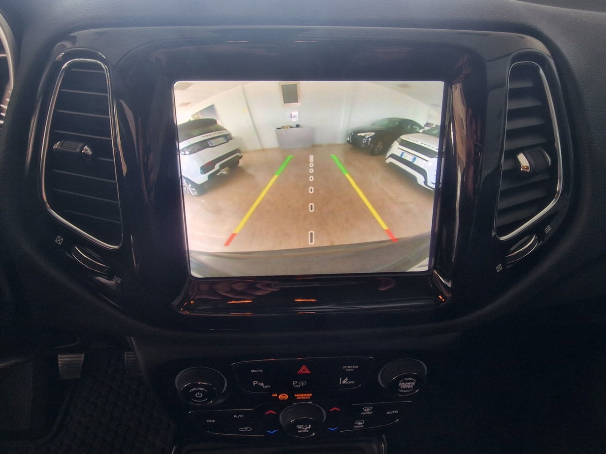 Jeep Compass 1.6 Multijet II 2WD Limited (10)
