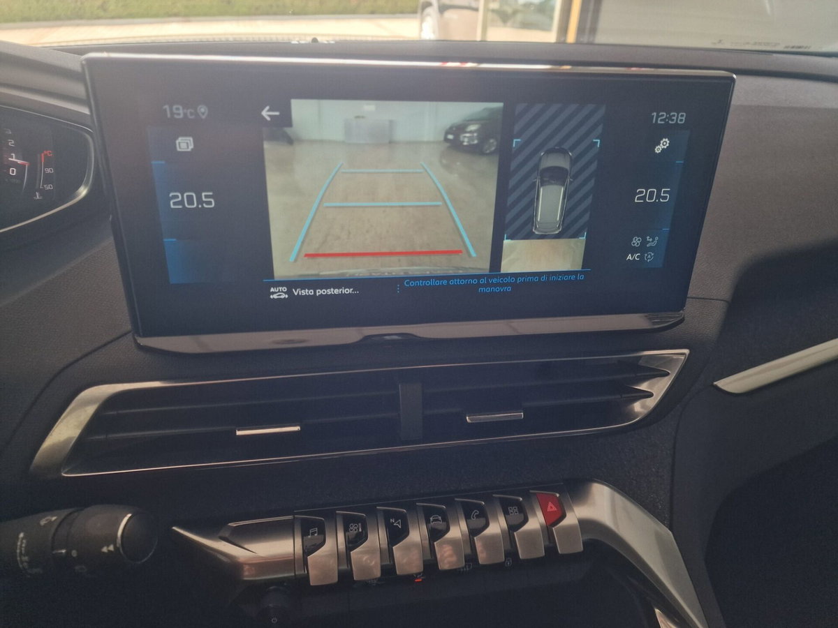 Peugeot 3008 BlueHDi 130 S&S EAT8 Allure Pack (10)