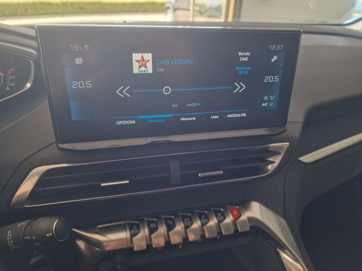 Peugeot 3008 BlueHDi 130 S&S EAT8 Allure Pack (11)