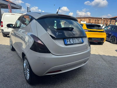 Lancia Ypsilon 1.3 MJT 16V 95 CV 5 porte S&S Silver (6)