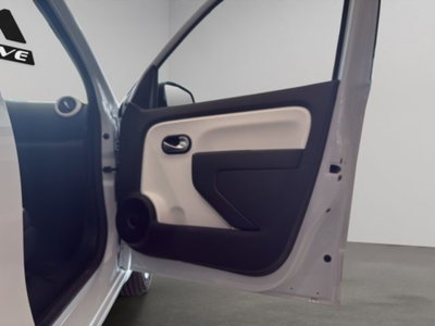 Renault Twingo 1.0 sce Urban Night 65cv (16)