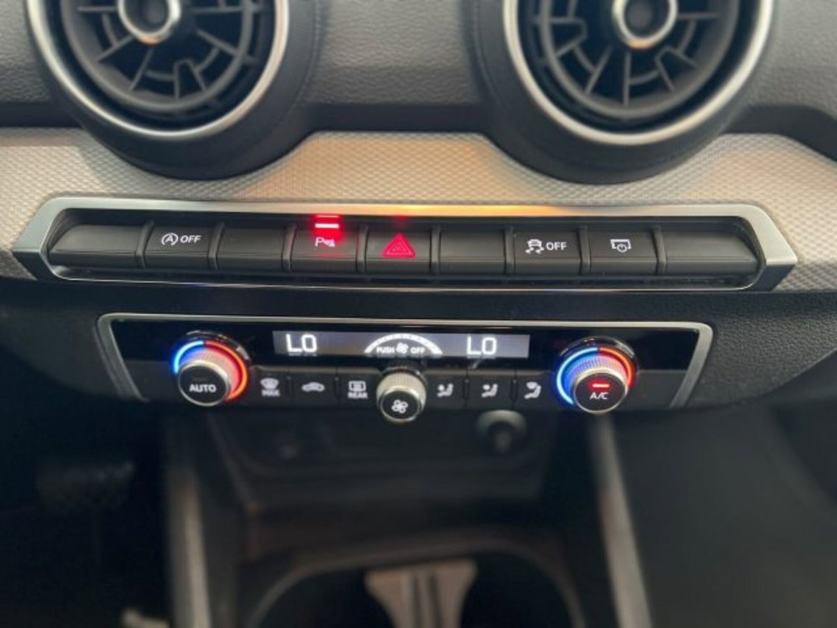 Audi Q2 Q2 30 TDI S tronic Business (12)