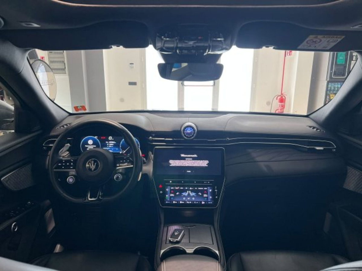Maserati Grecale 2.0 mhev GT 300cv auto (17)