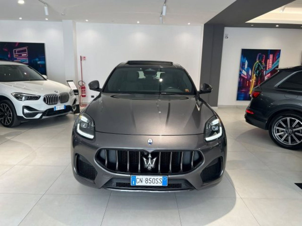 Maserati Grecale 2.0 mhev GT 300cv auto (2)