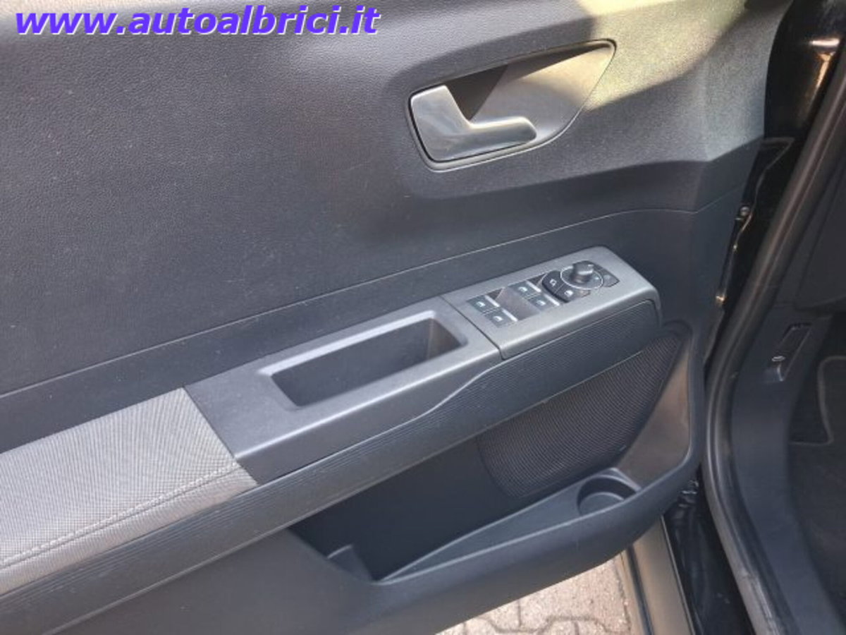 Ford Tourneo Courier 1.0 EcoBoost 100 CV Titanium (13)