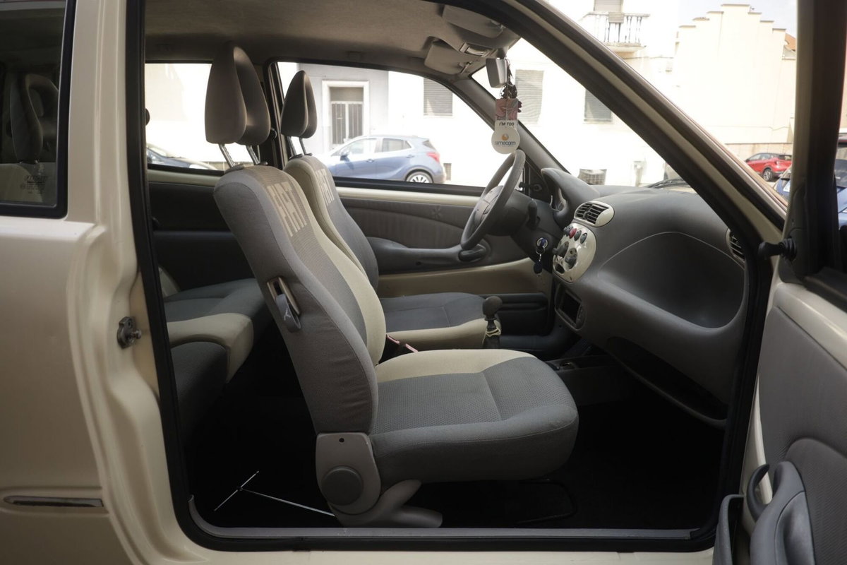 Fiat Seicento 1.1i cat Actual (10)