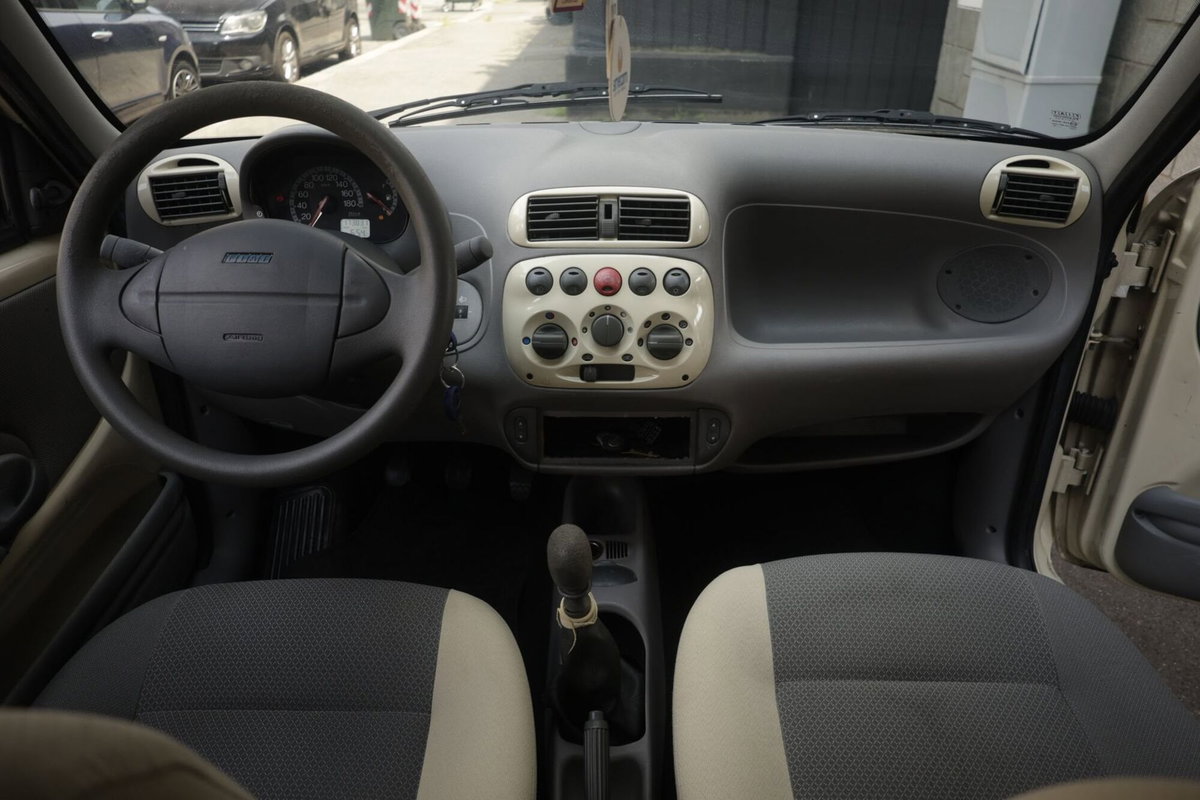 Fiat Seicento 1.1i cat Actual (2)