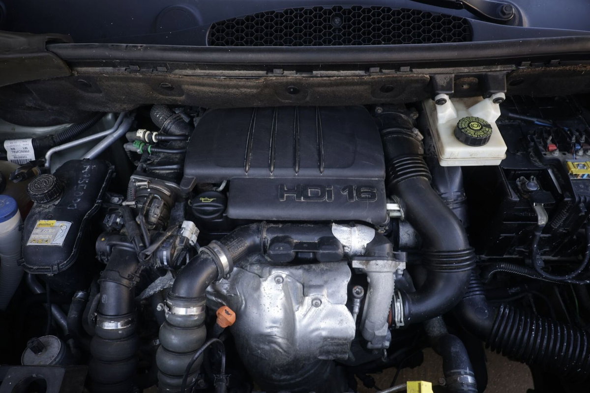 Peugeot Partner 1.6 HDi 90CV Premium (19)