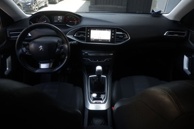 Peugeot 308 SW PureTech Turbo 130 S&S EAT6 Allure (3)