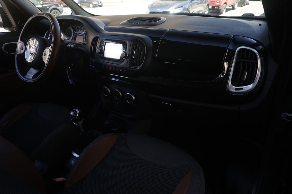 Fiat 500L 1.6 Multijet 105 CV Trekking (9)