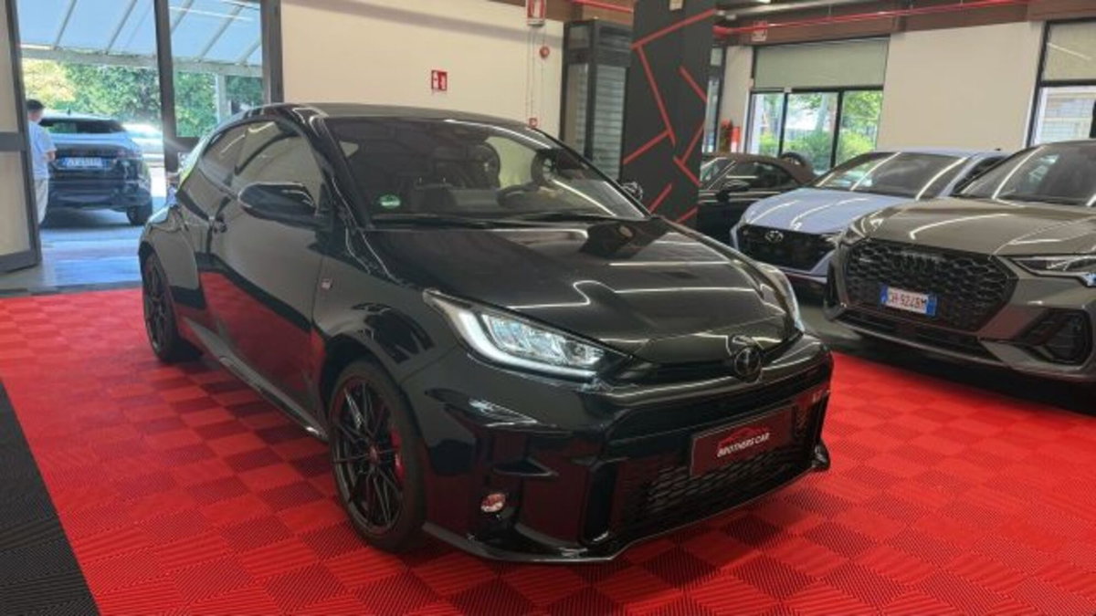 Toyota GR Yaris 1.6 Turbo 3 porte GR Yaris Circuit (3)