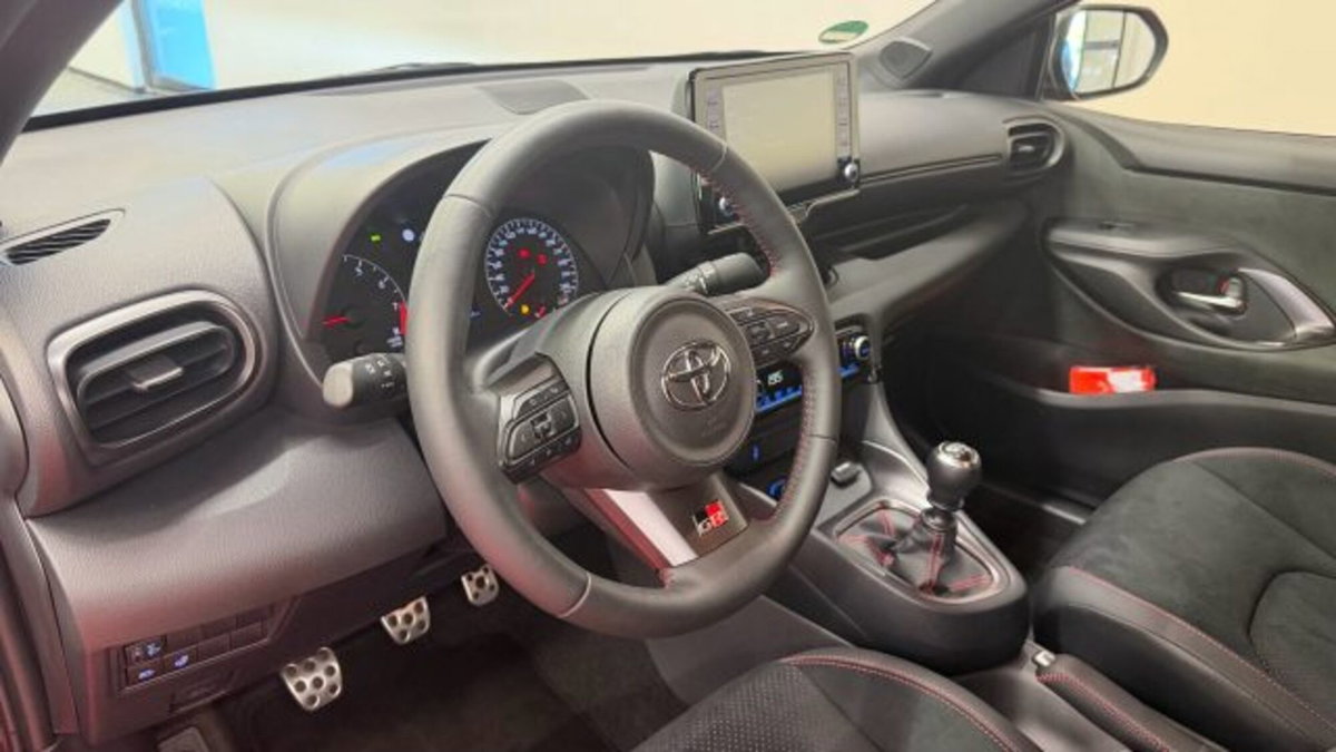 Toyota GR Yaris 1.6 Turbo 3 porte GR Yaris Circuit (8)
