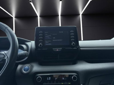 Toyota Yaris 1.5 Hybrid 5 porte Trend (16)